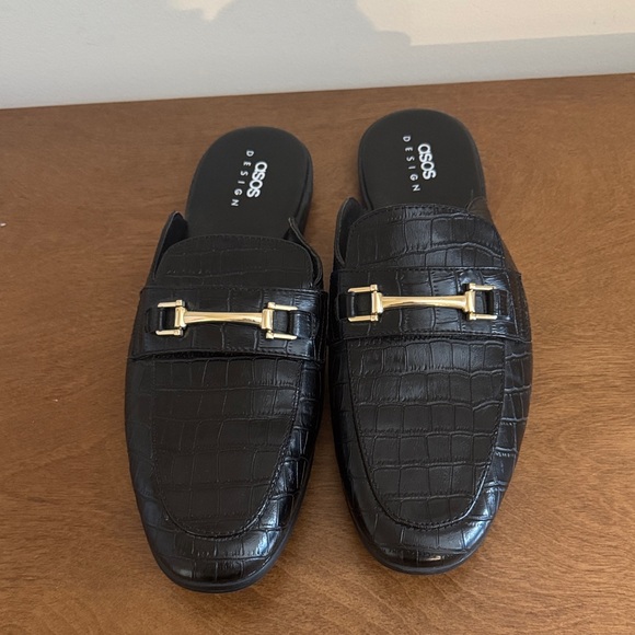 ASOS Black Croc-Embossed Loafers with Gold Detail - Picture 1 of 3